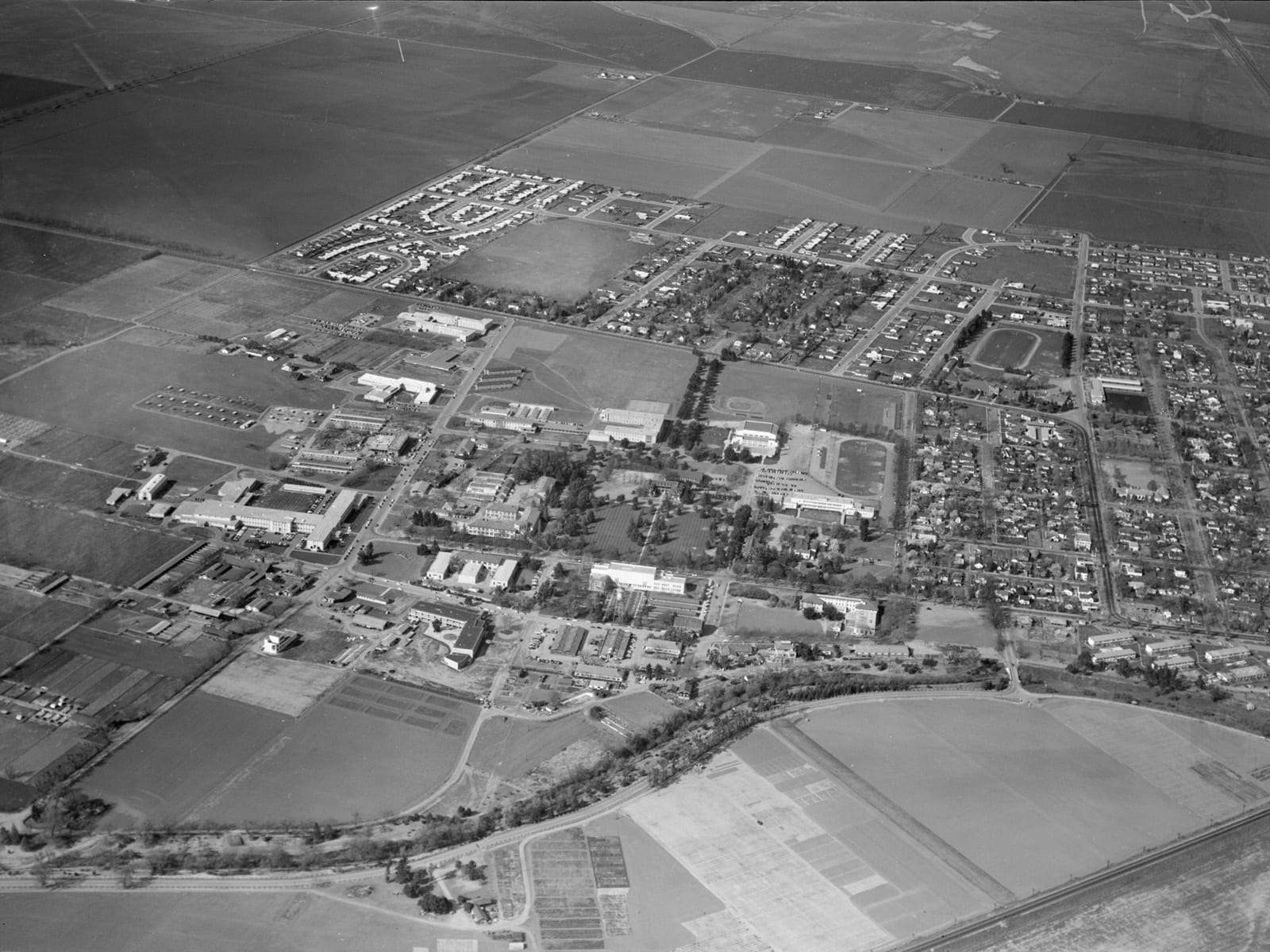 Aerial view of Davis, looking north, 1953